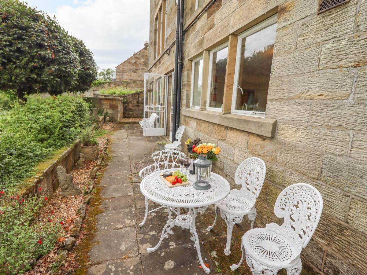 The Garden Apartment Whitby Exterior foto